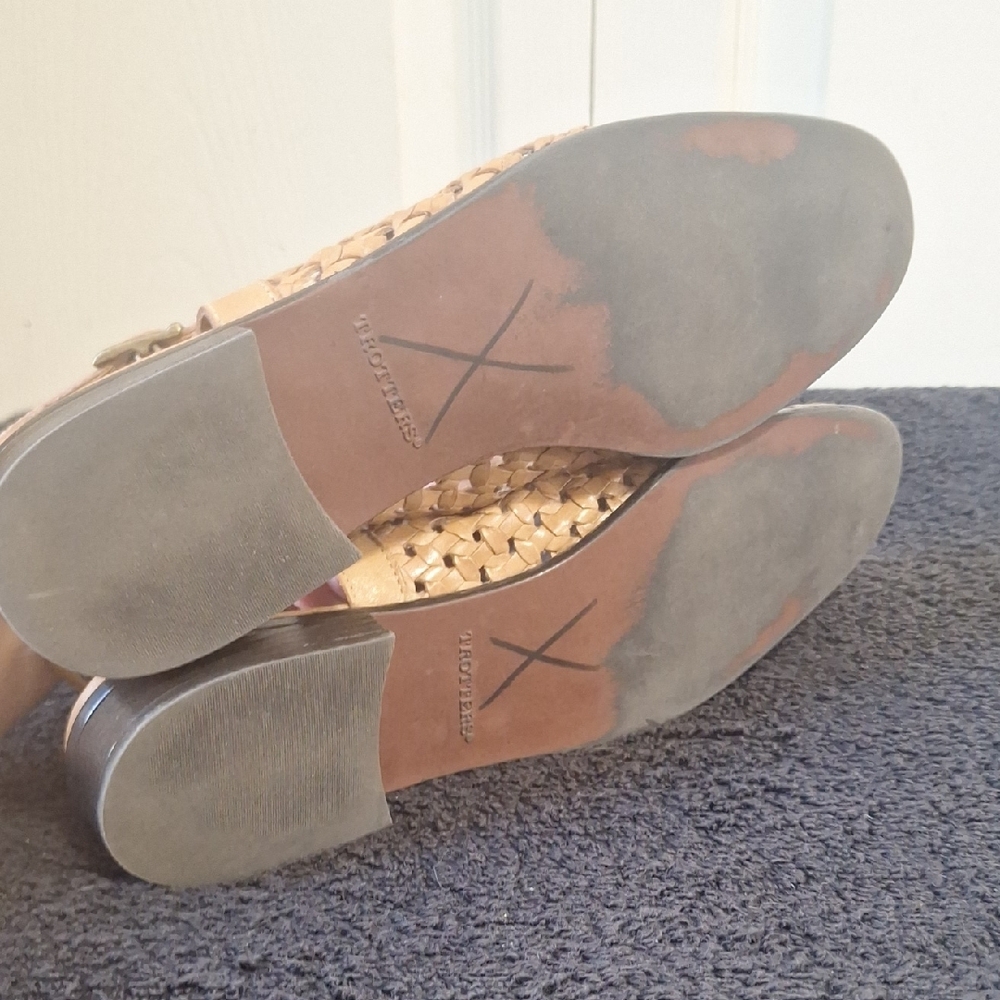 Trotters Tan Leather Woven Slingback Flats-9N-Camel Tan - Picture 8 of 10